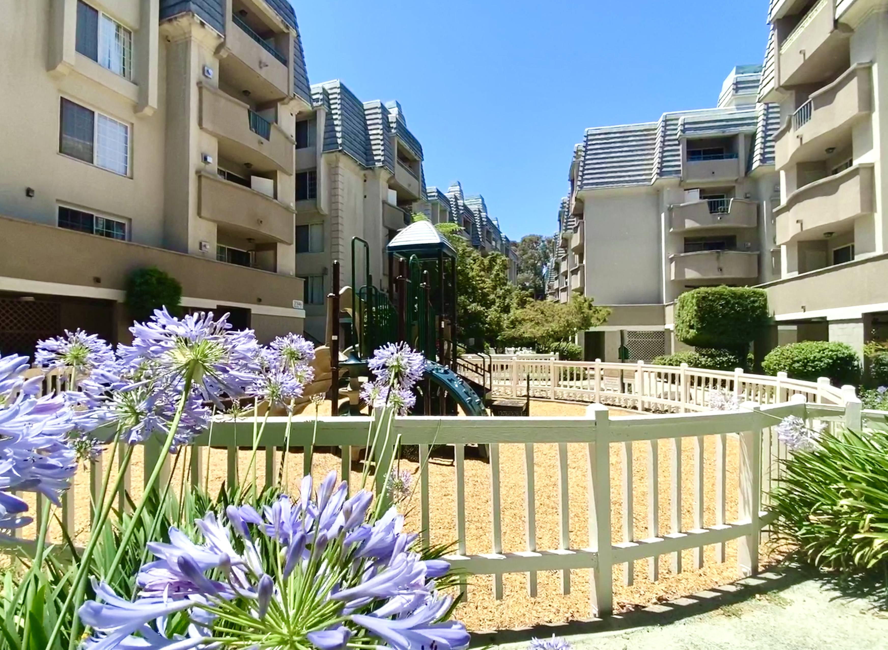 Park Regency Apartments photo 5